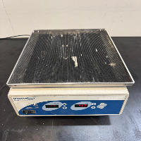 VWR DS-500 Orbital Shaker image 0